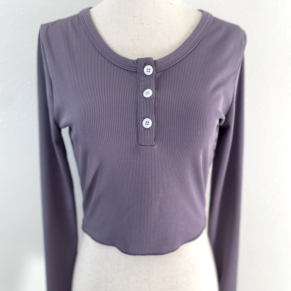 🚫SOLD🚫 <Shein> Purple button up crop top MEDIUM NWOT